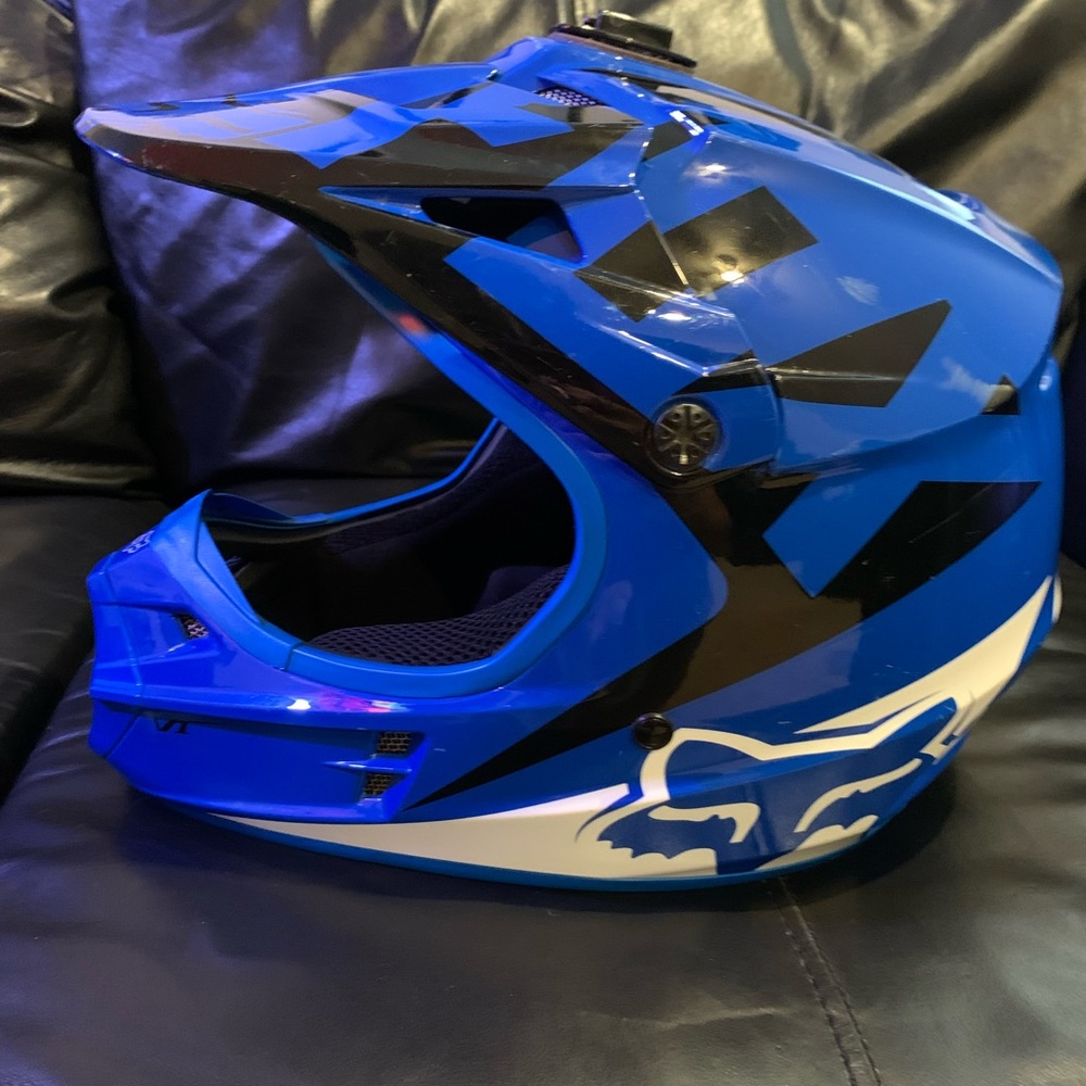 Fox V1 Racing Helmet